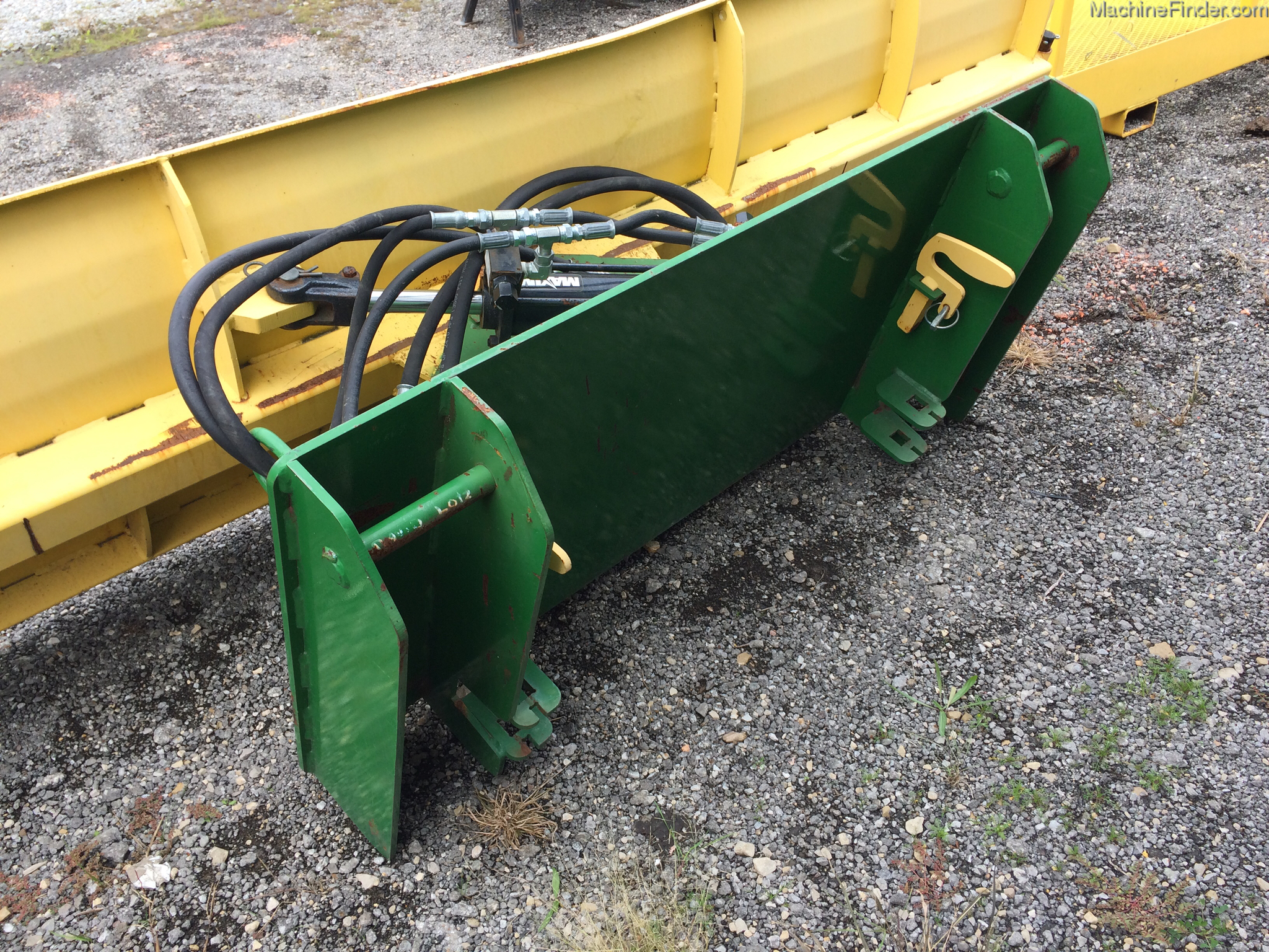 2013 MAST 10'FB Image 7