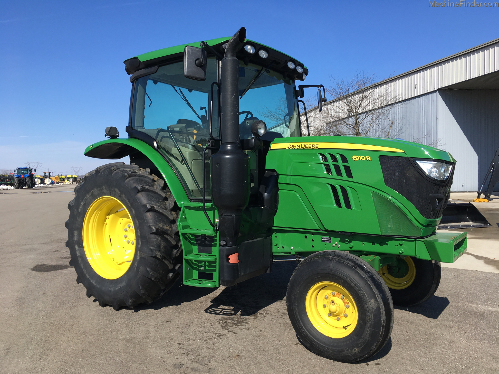 2015 John Deere 6110R Image 1