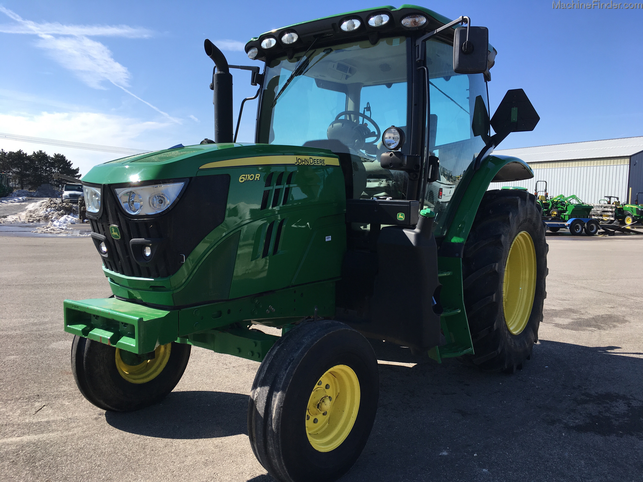 2015 John Deere 6110R Image 5