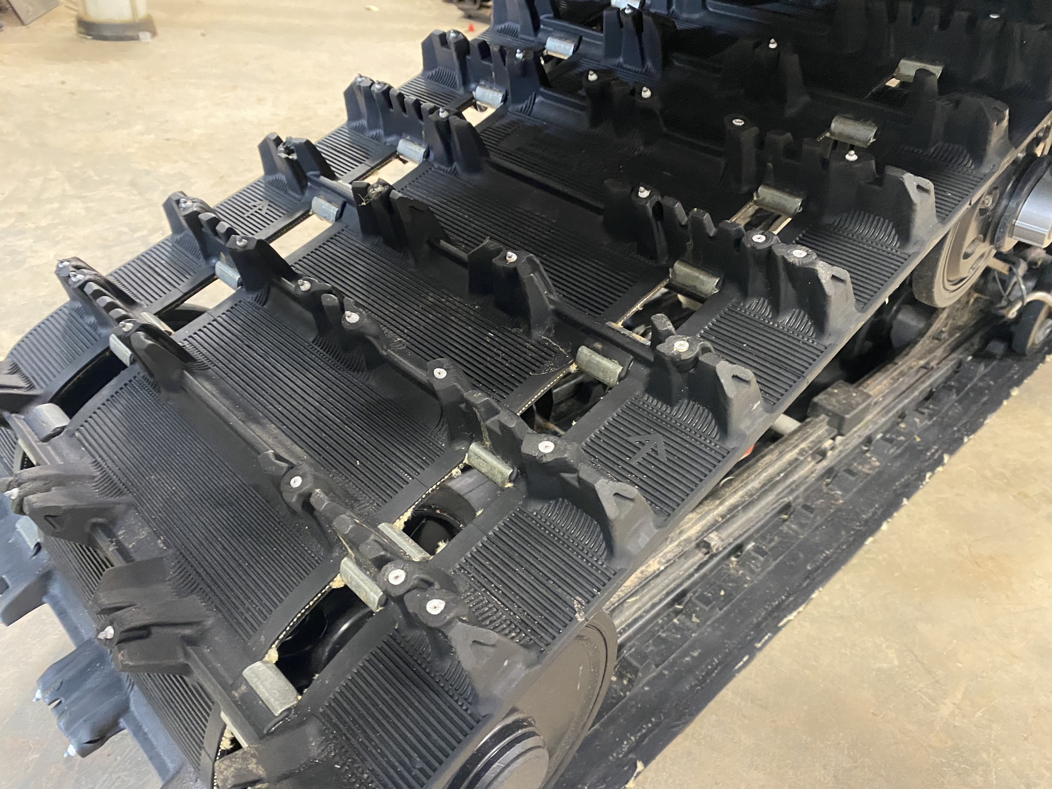 2020 Ski Doo SM RENEGADE XRS 850 / BLACK Image 13