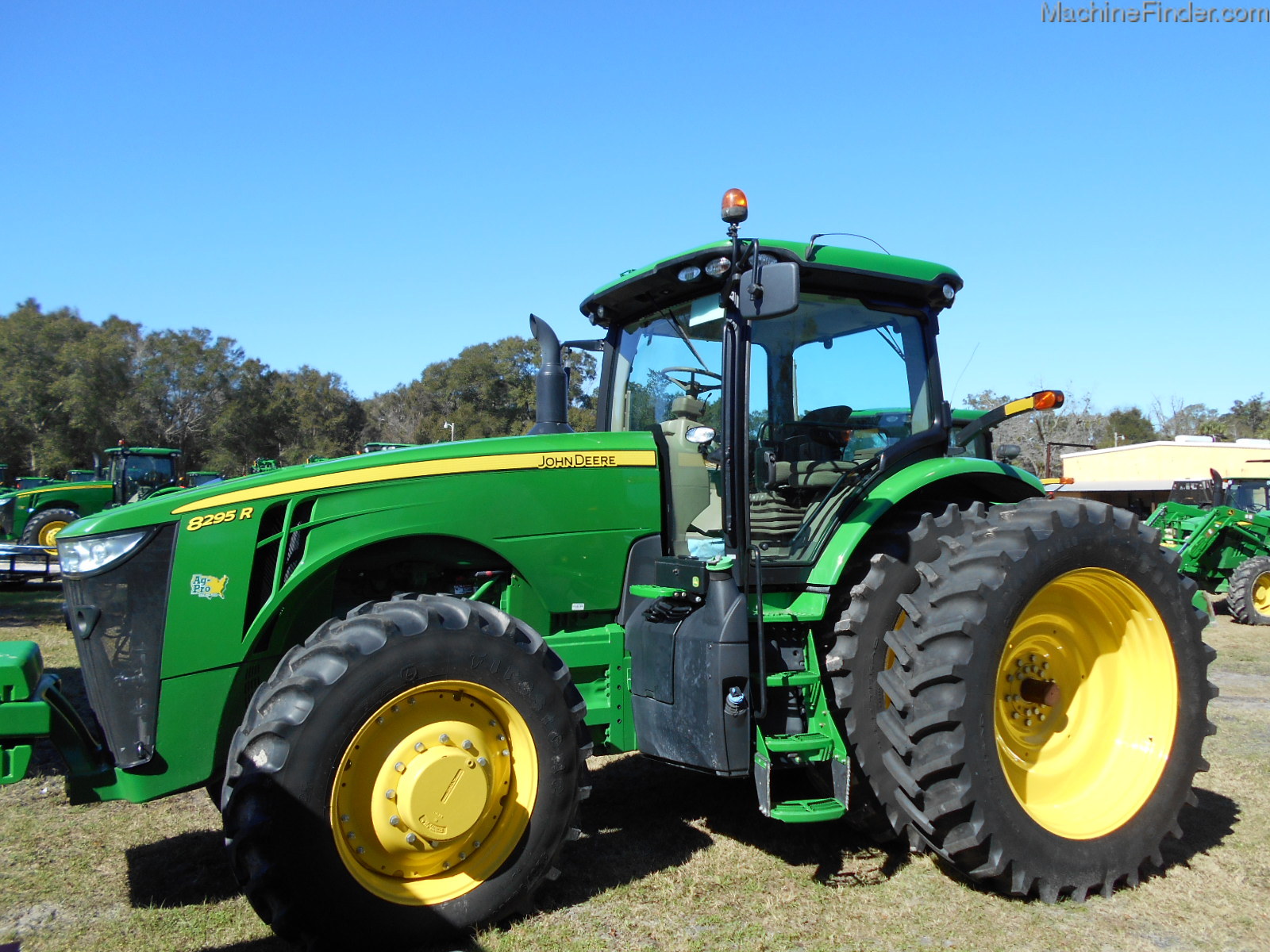 2014 John Deere 8295R Image 1