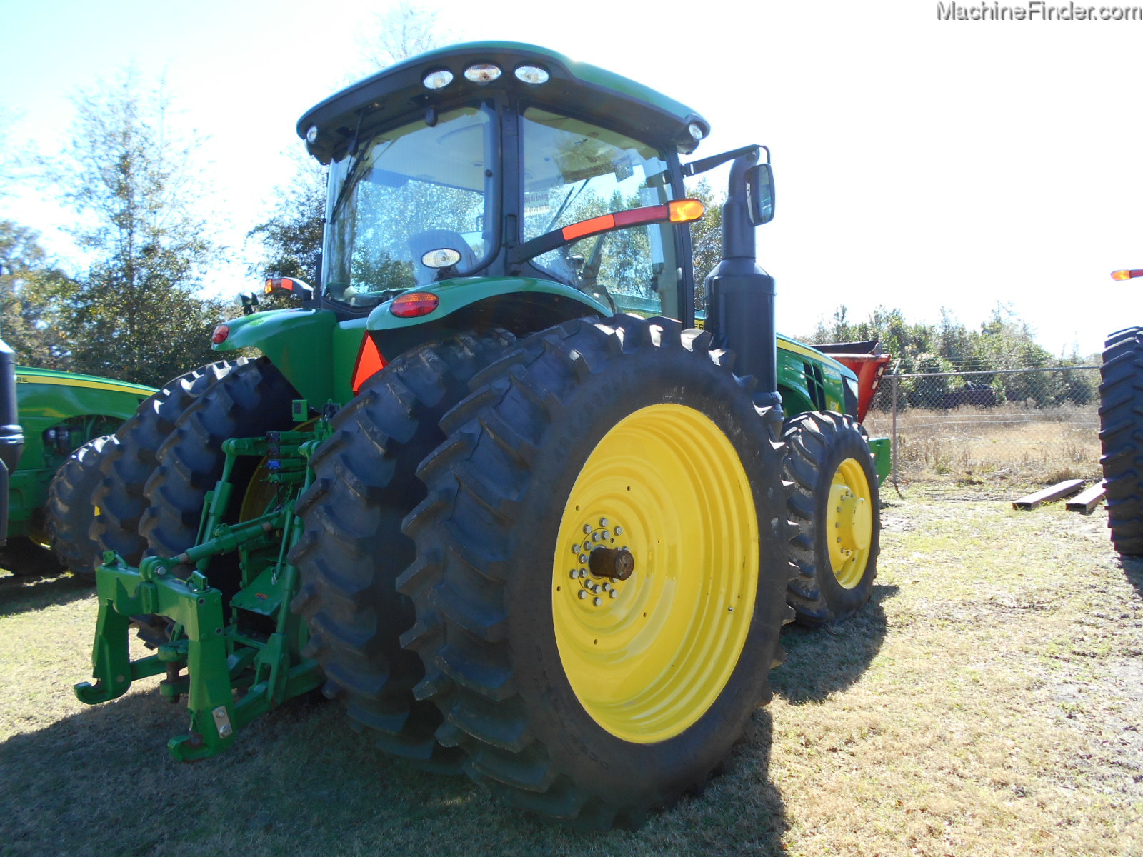 2014 John Deere 8295R Image 4