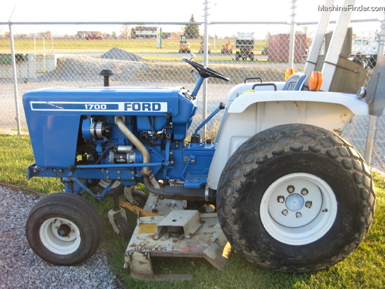 Ford 1700 compact tractor #10
