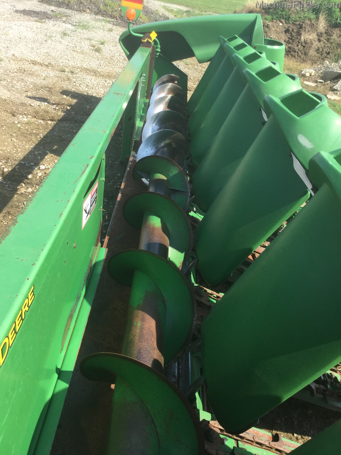 2004 John Deere 893 Image 3