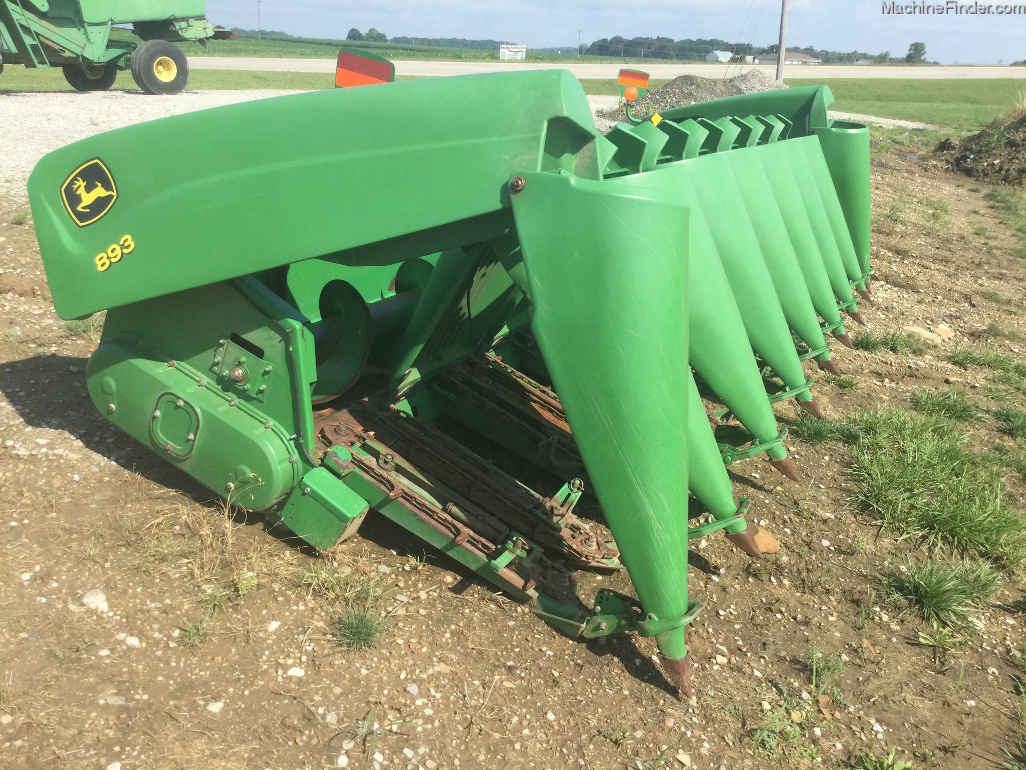 2004 John Deere 893 Image 5