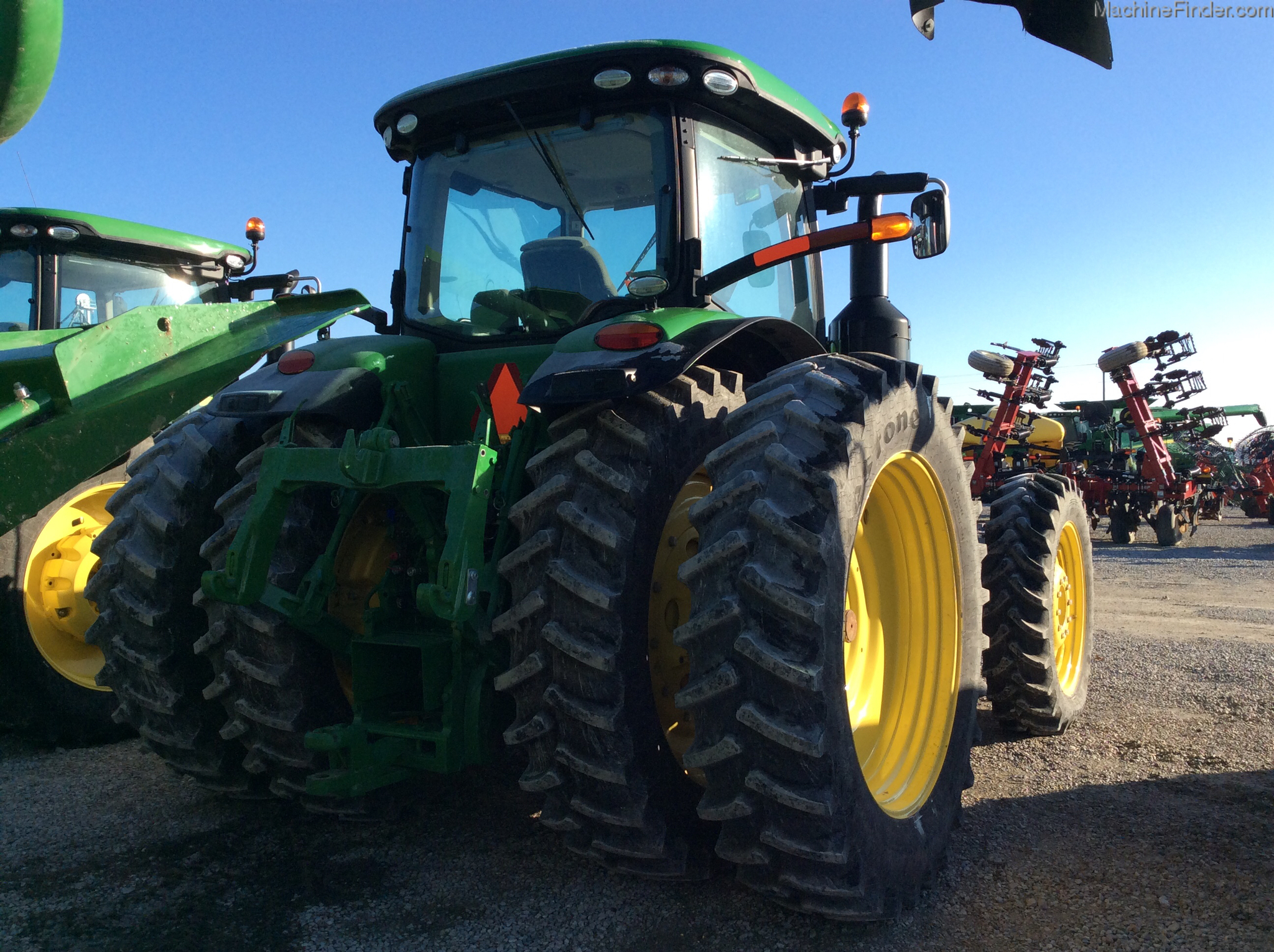 2016 John Deere 8295R Image 4