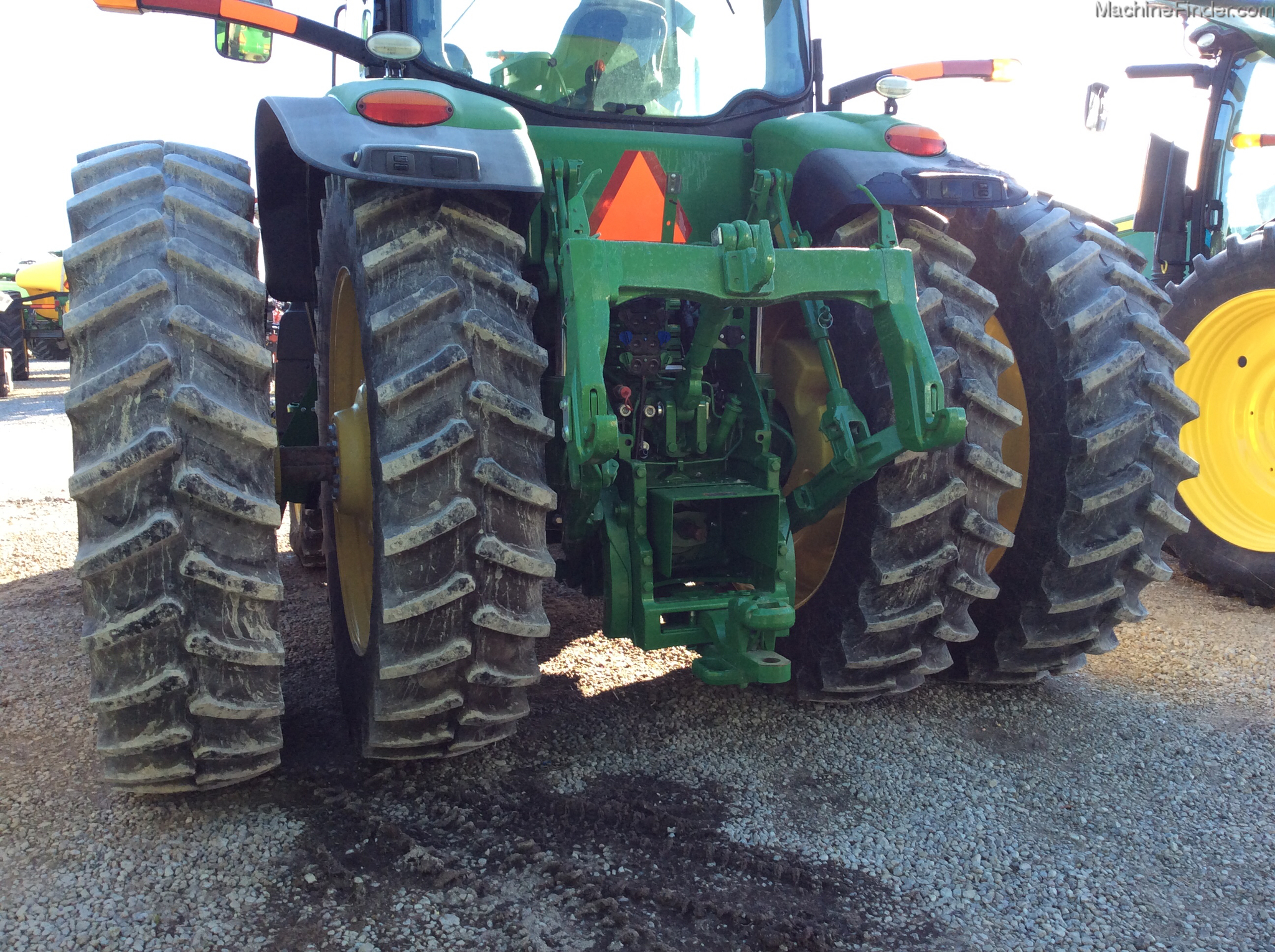 2016 John Deere 8295R Image 5
