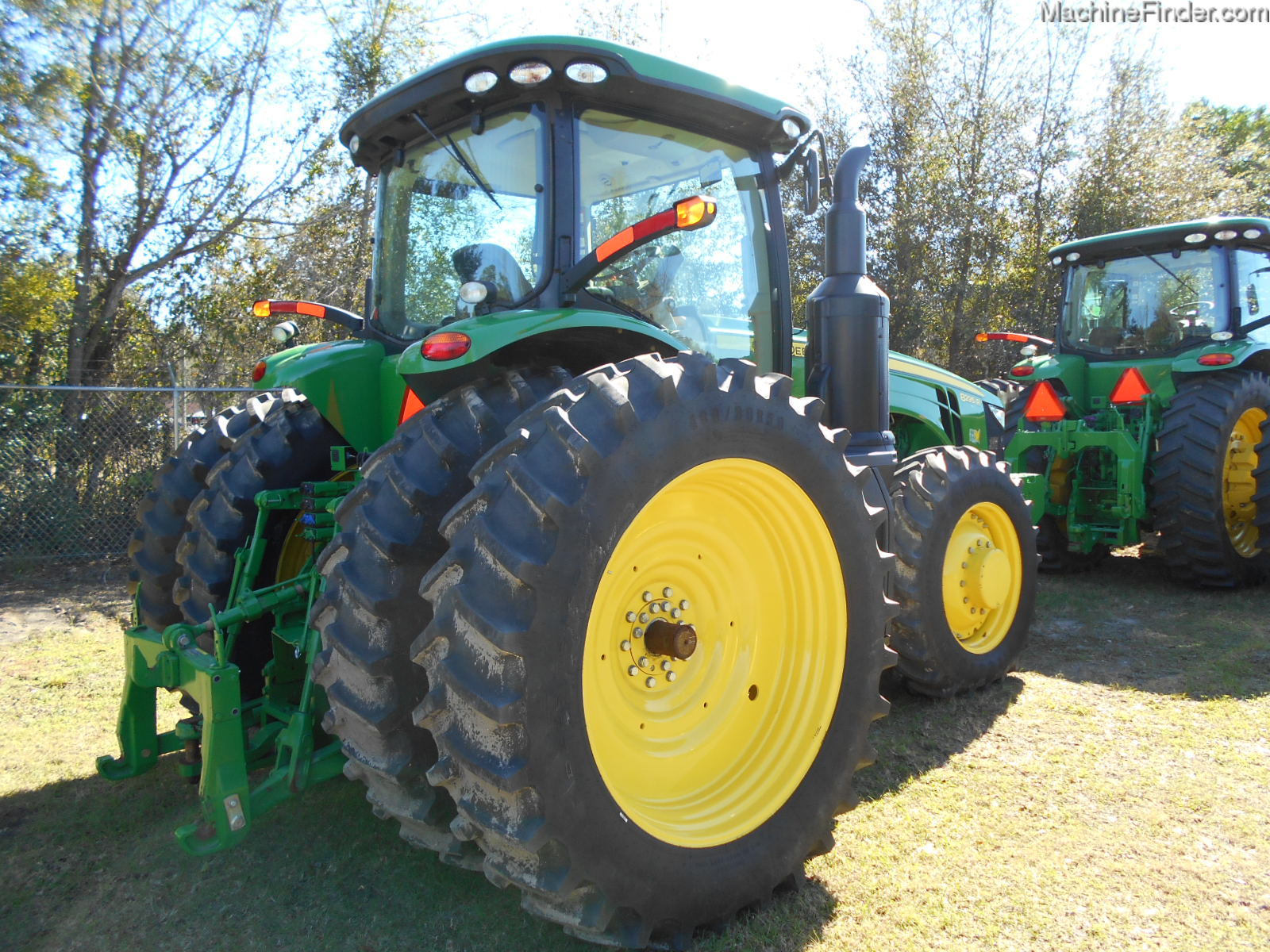 2014 John Deere 8295R Image 4