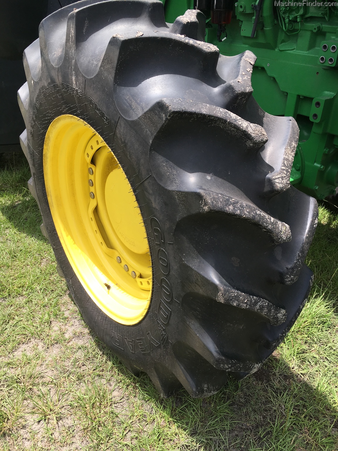 2016 John Deere 8295R Image 9