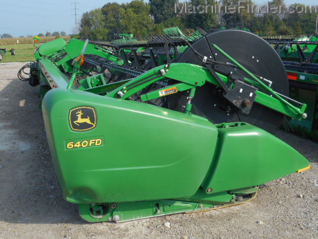 2013 John Deere 640FD Image 3
