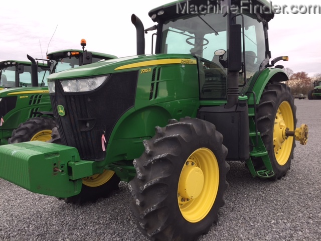2014 John Deere 7215R Image 1