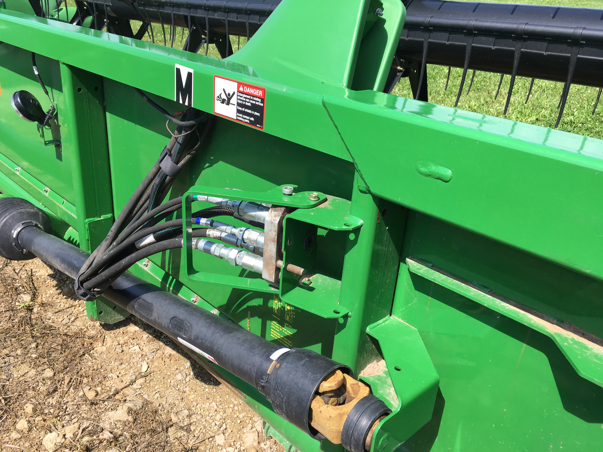 2013 John Deere 635F Image 5