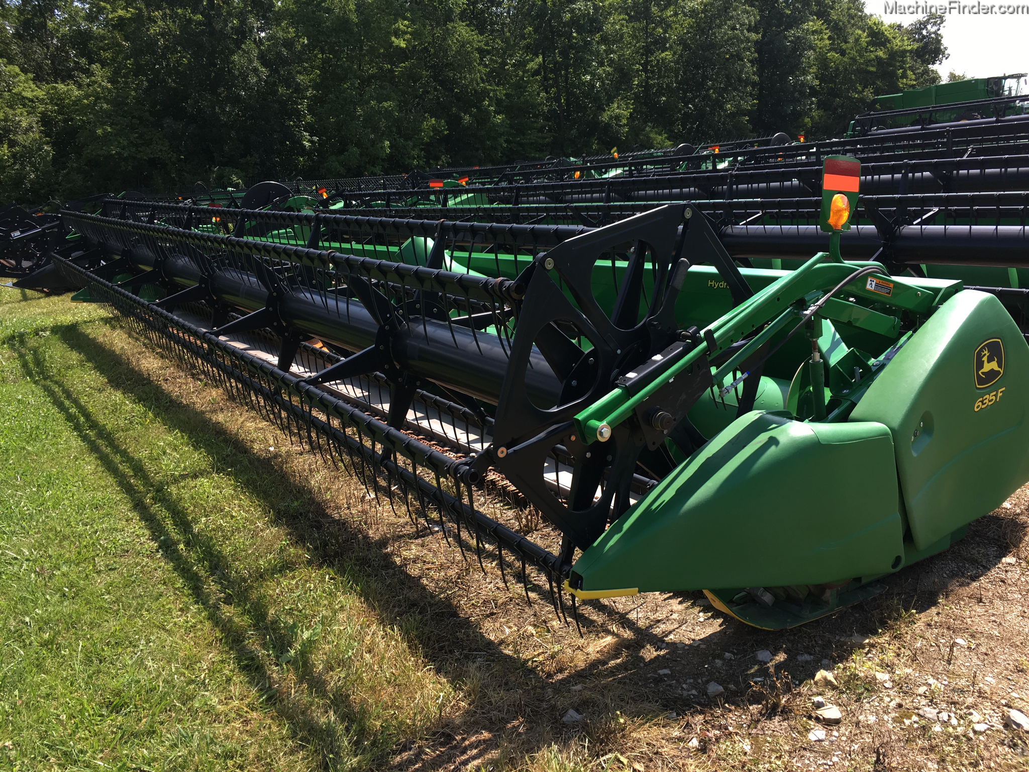 2013 John Deere 635F Image 1