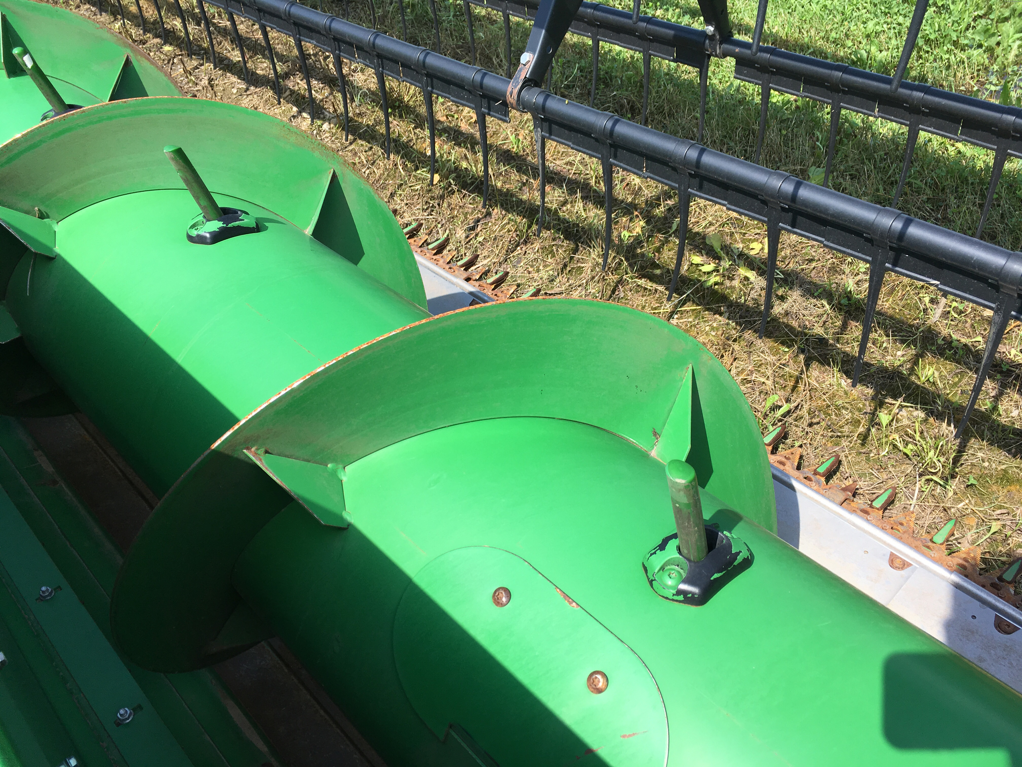 2013 John Deere 635F Image 9