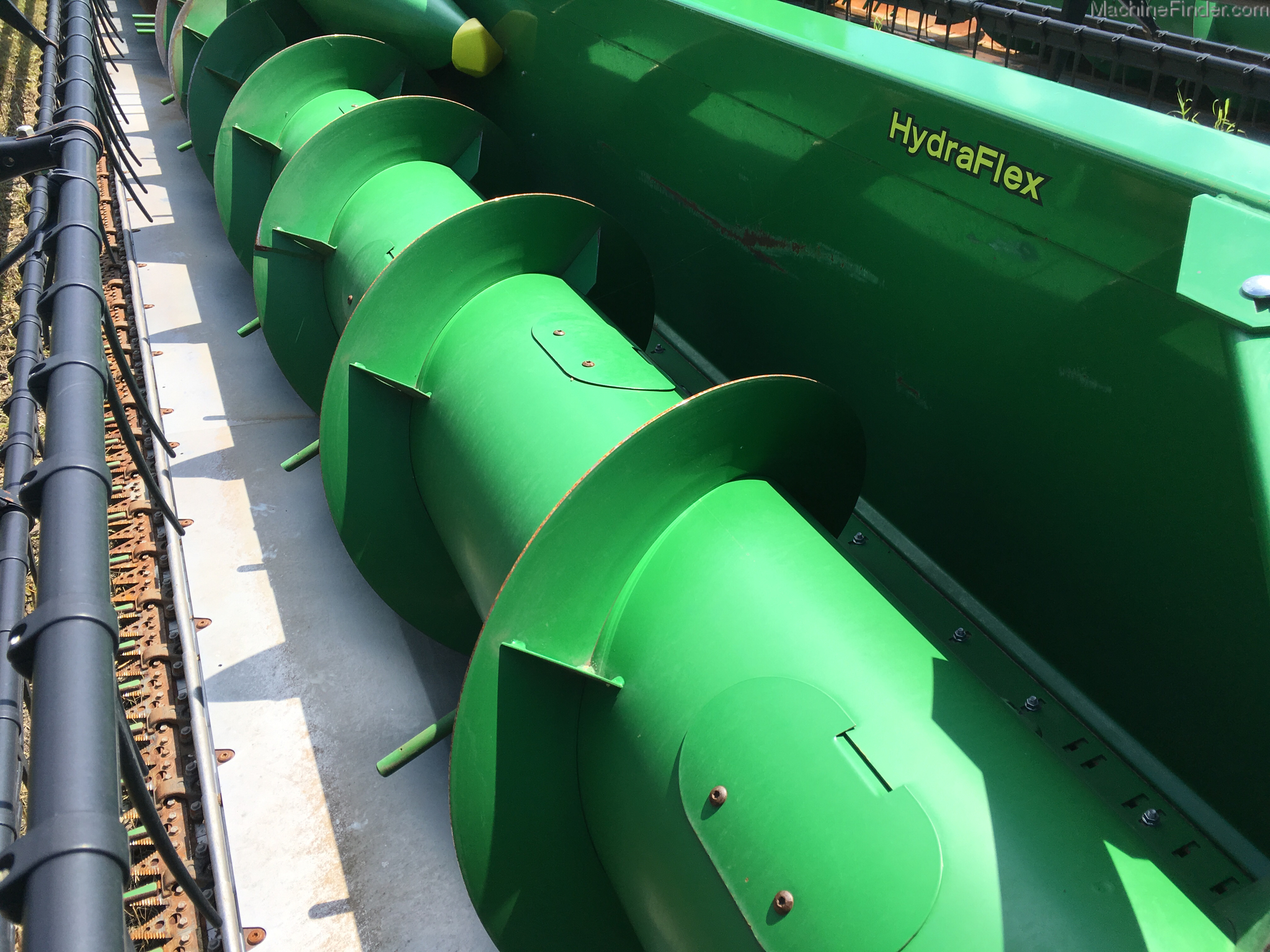 2013 John Deere 635F Image 10