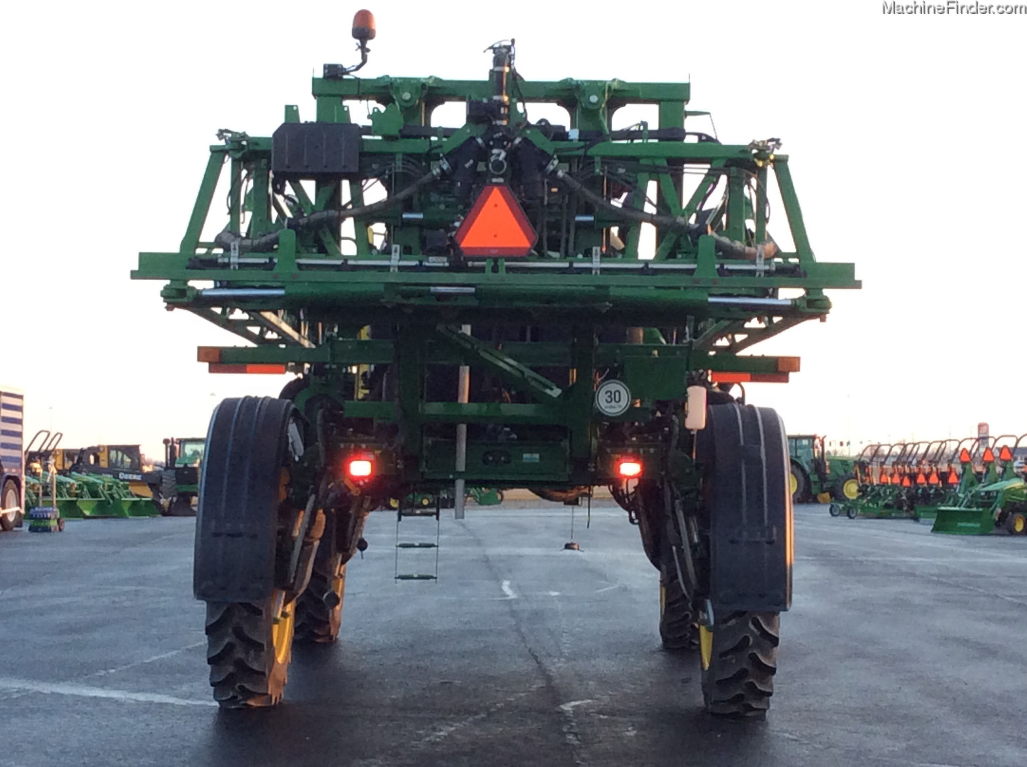 2016 John Deere R4030 Image 11