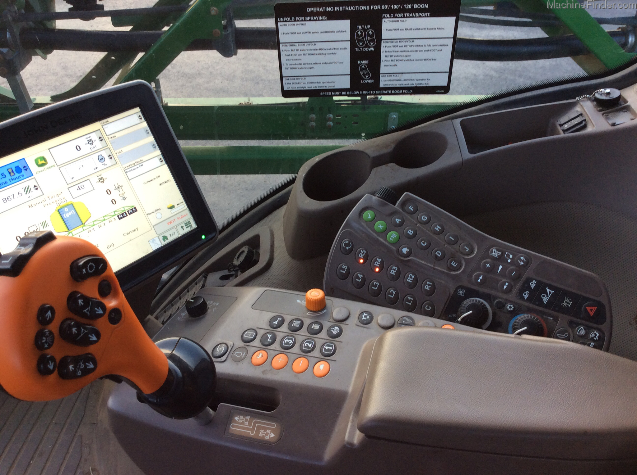 2016 John Deere R4030 Image 14