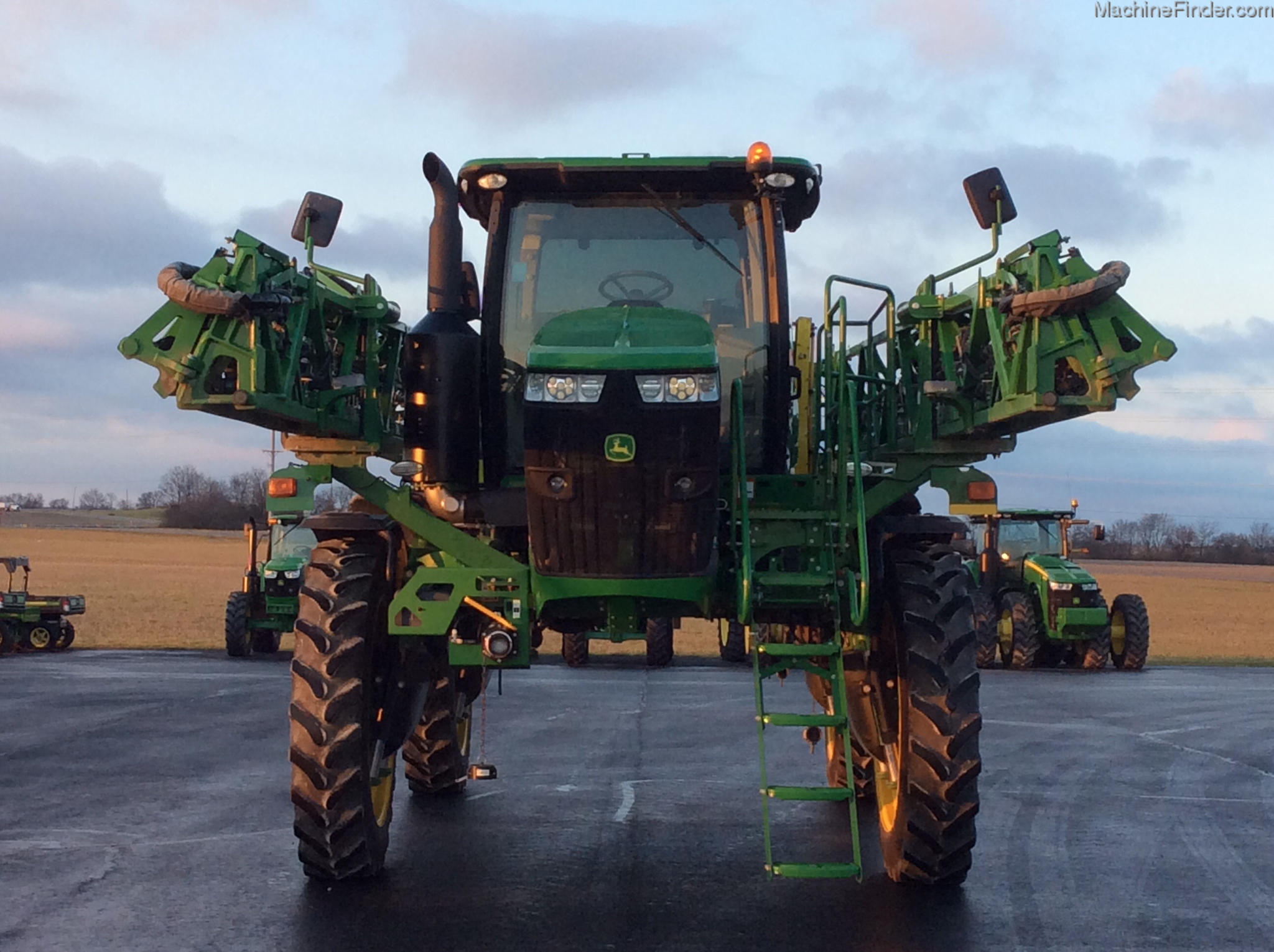 2016 John Deere R4030 Image 4
