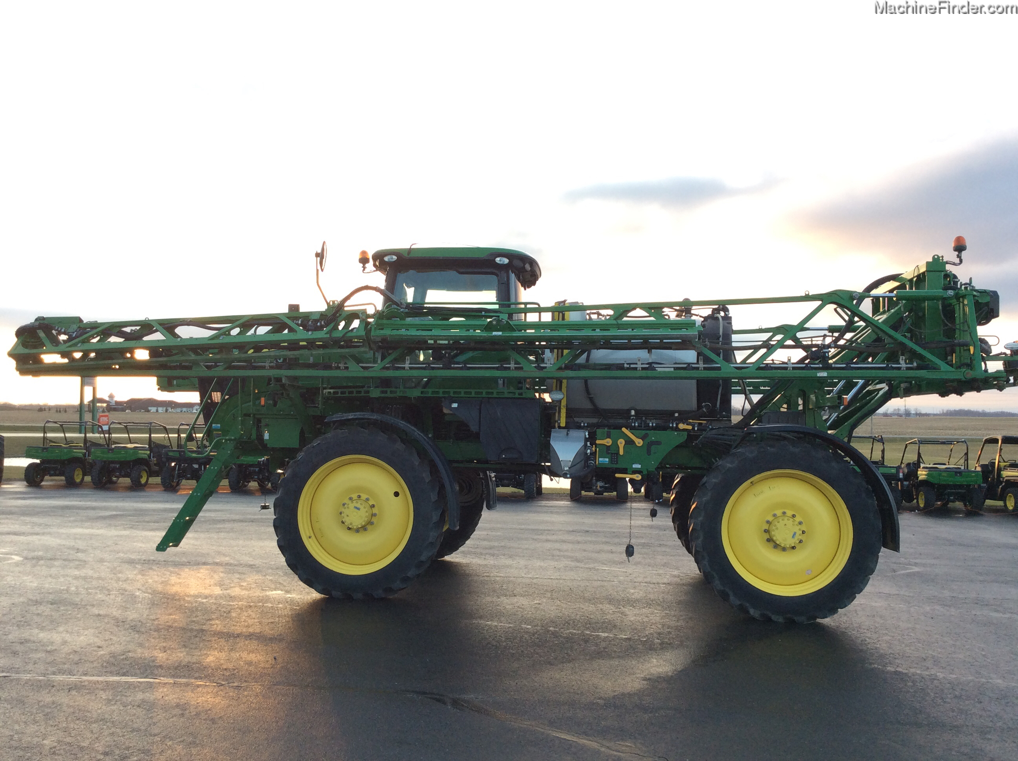 2016 John Deere R4030 Image 2
