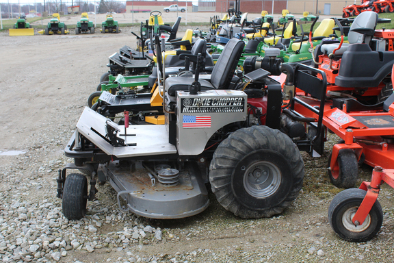 Four Wheel Drive Dixie Chopper Zero Turn Lawn Mower Xcaliber 4x4