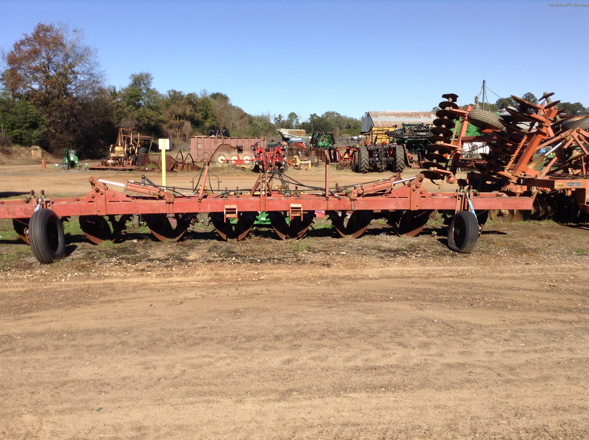 Other 8row stalk puller Image 1