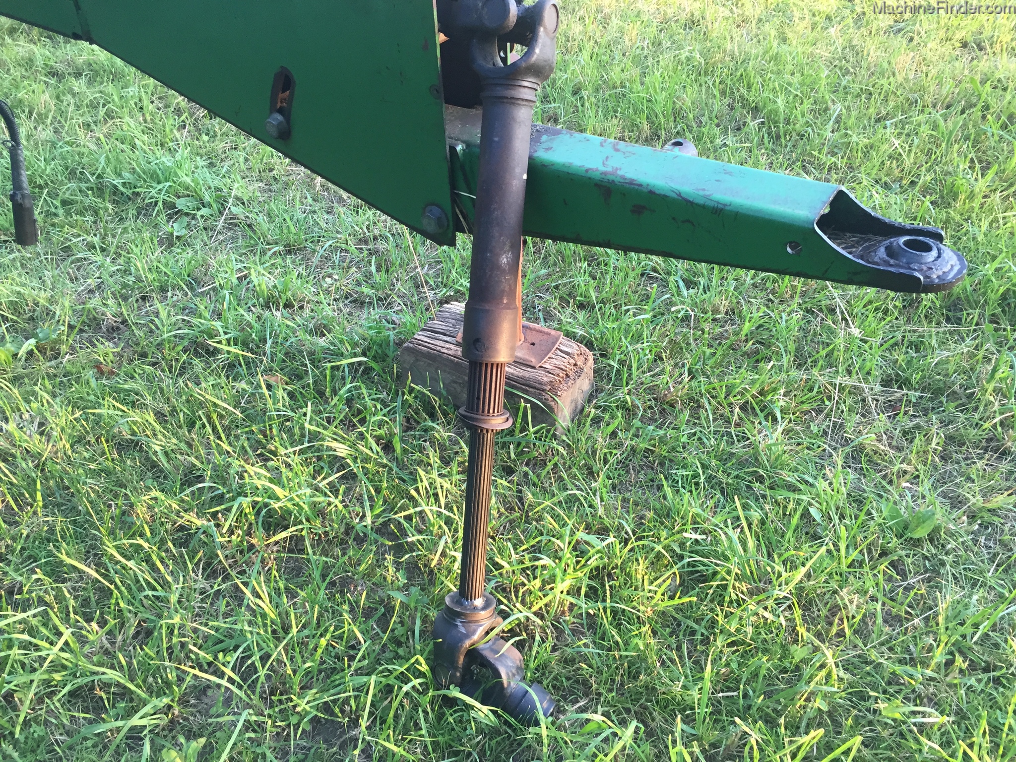 2005 John Deere 535 Image 17