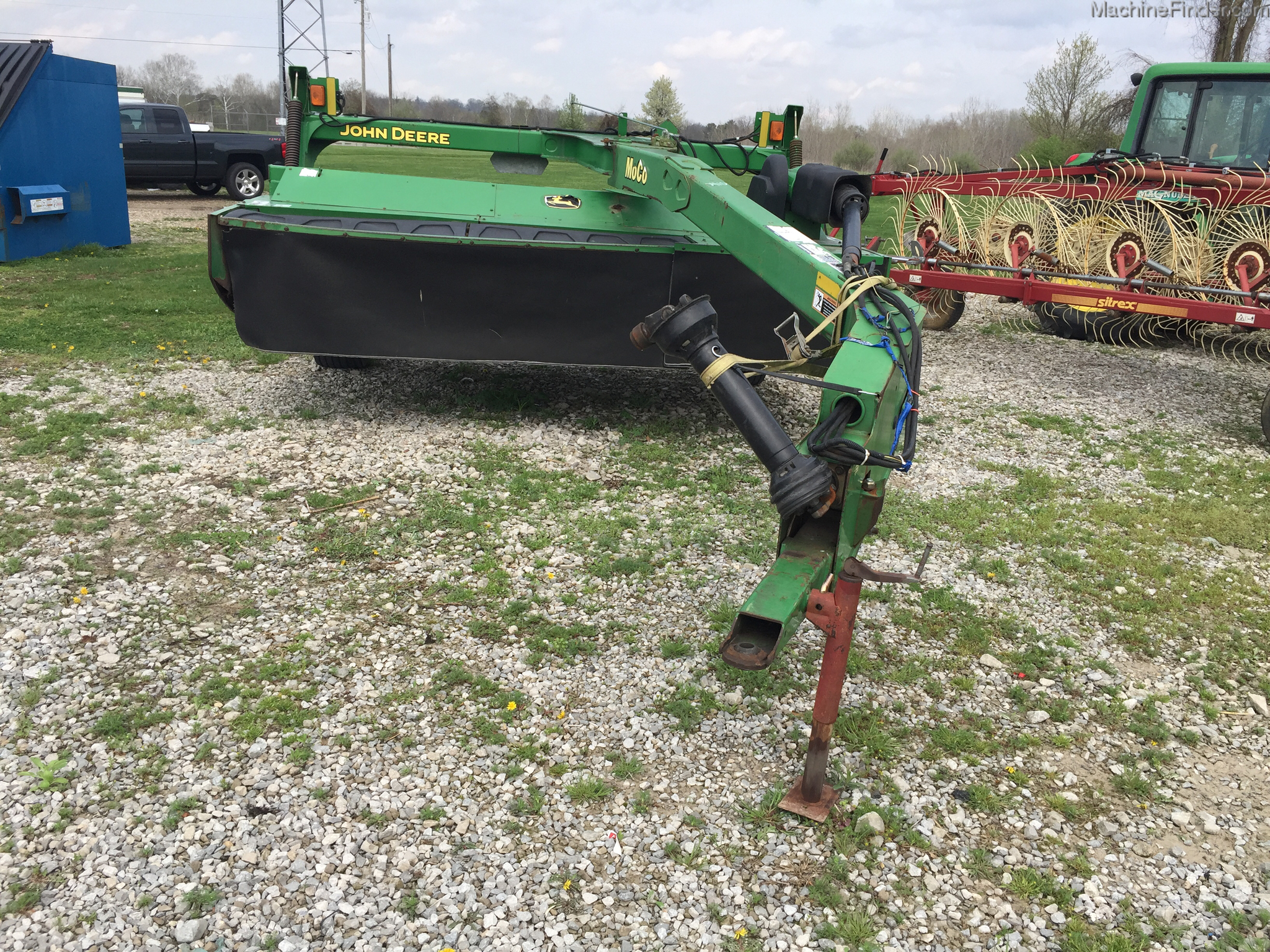 2005 John Deere 535 Image 8