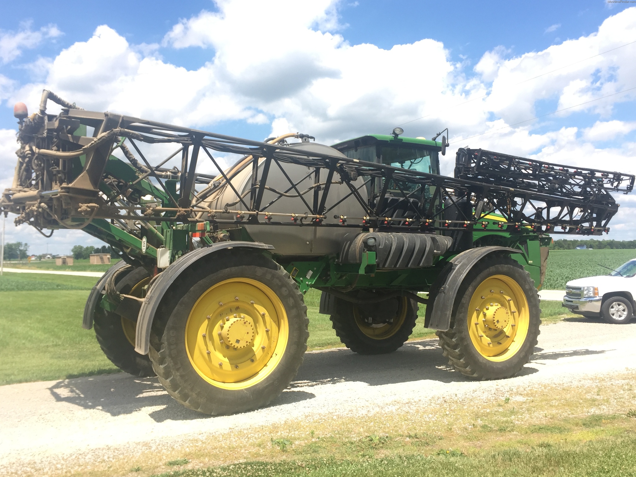 2013 John Deere 4940 Image 3