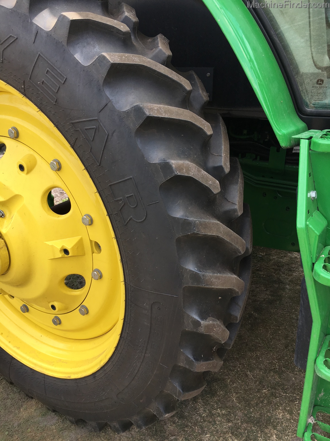 2016 John Deere 6155R Image 11
