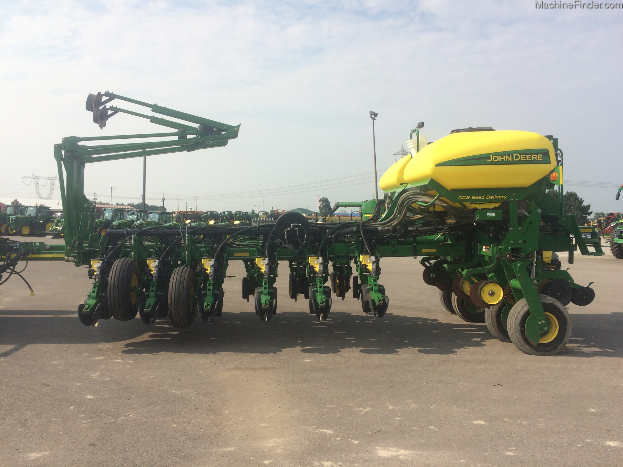 2013 John Deere 1770NT Image 2