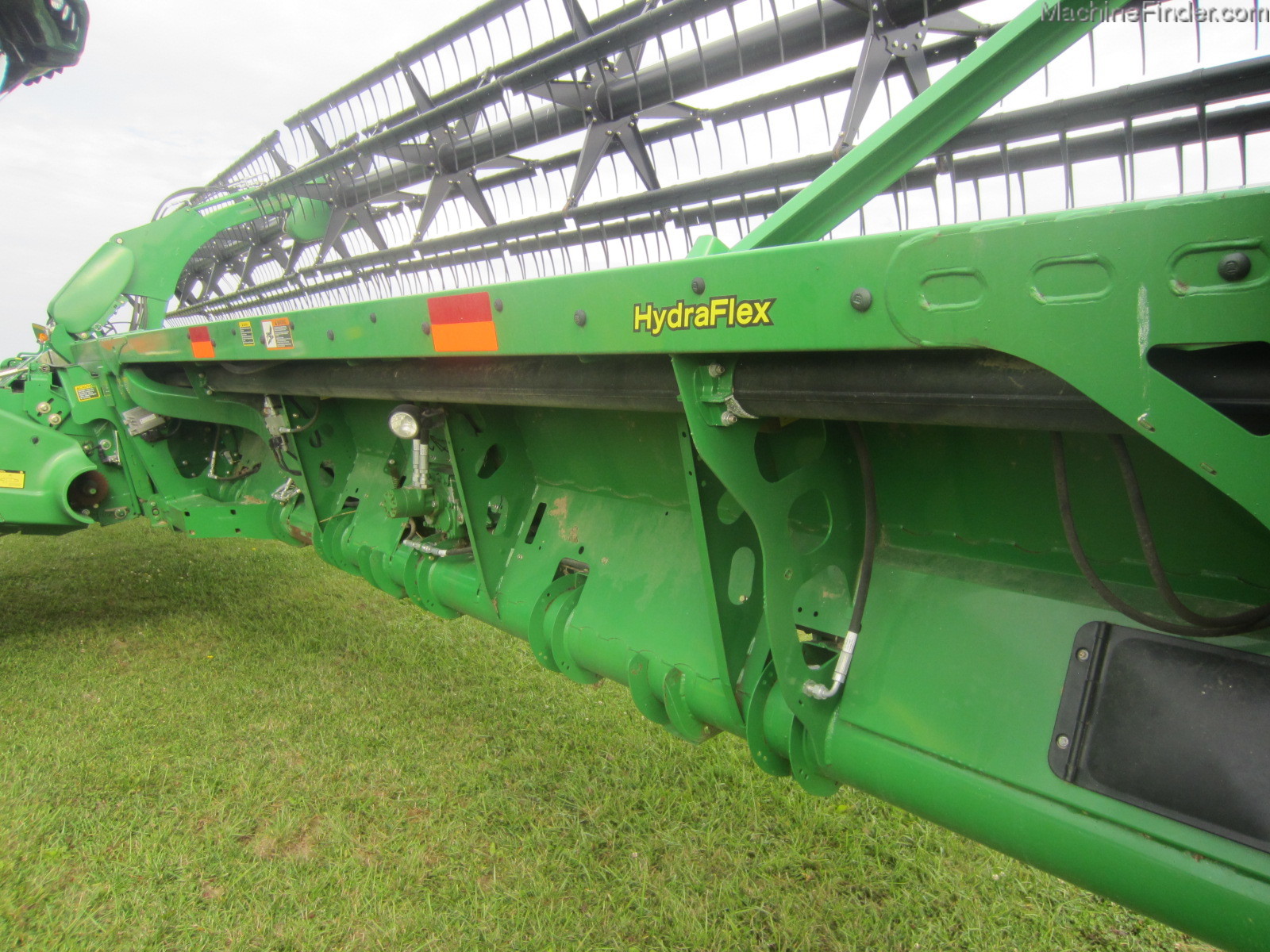 2013 John Deere 640FD Image 12