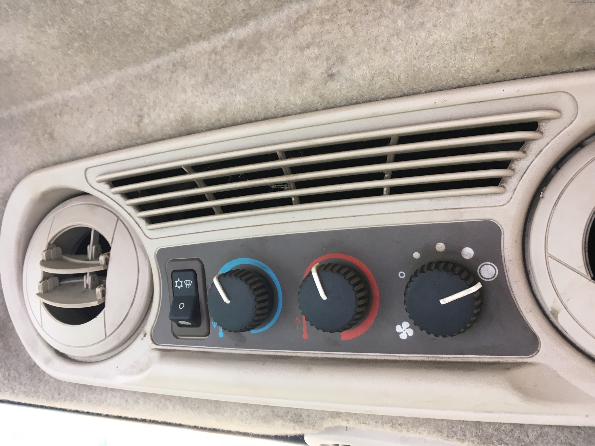 2011 John Deere 5085M Image 14