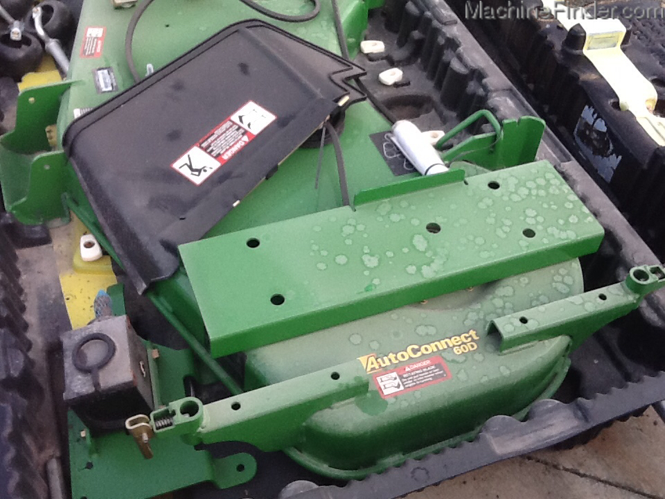 2011 John Deere 60D Image 3