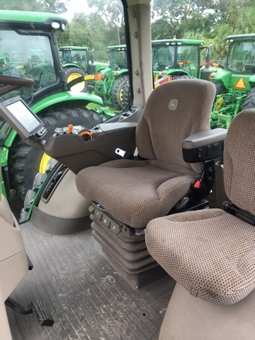2015 John Deere 8295R Image 3
