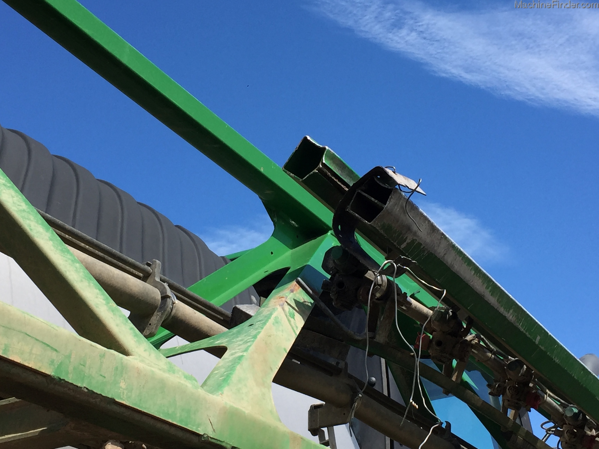 2015 John Deere R4045 Image 18