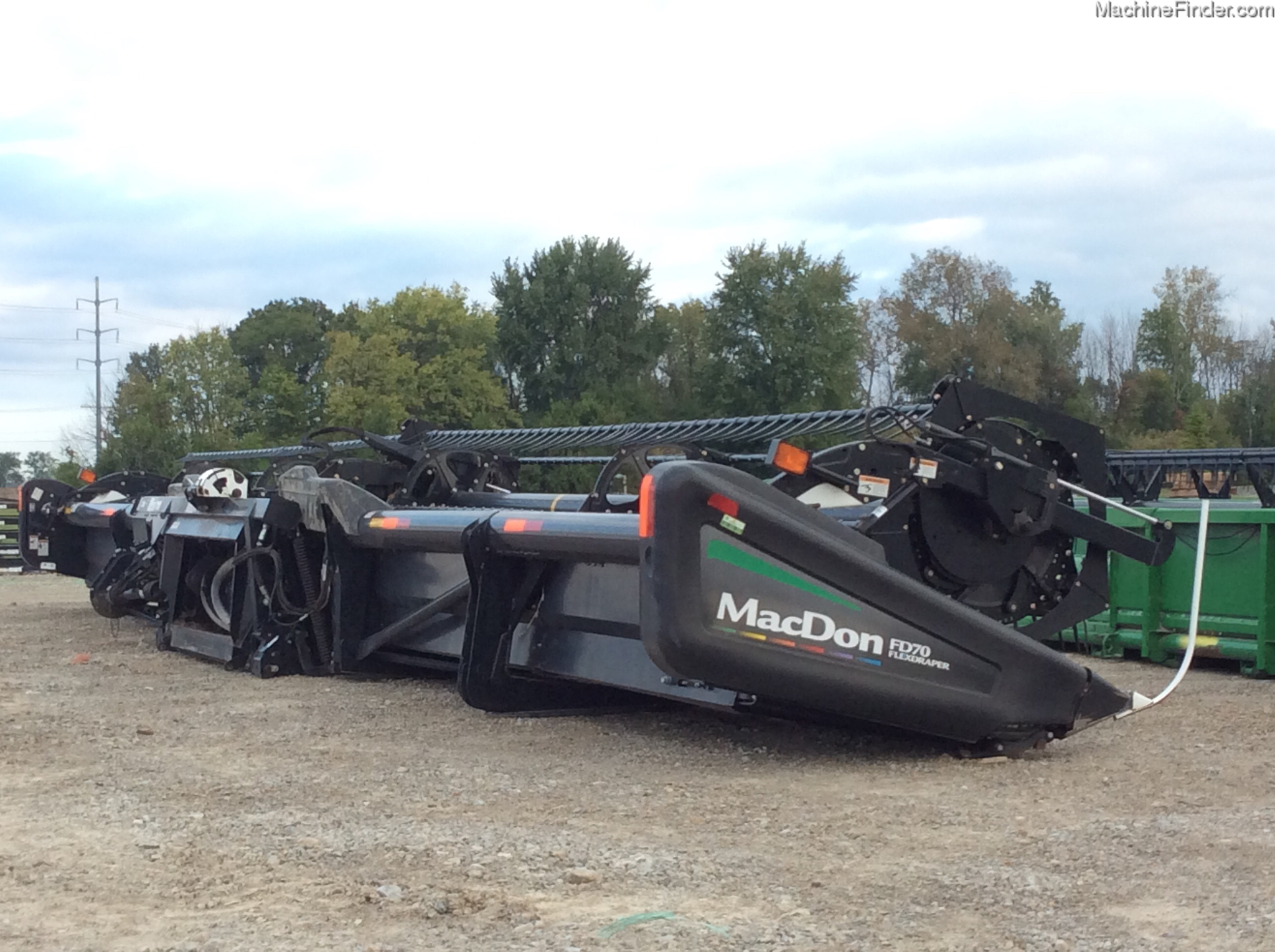 2011 MacDon FD70 Image 3