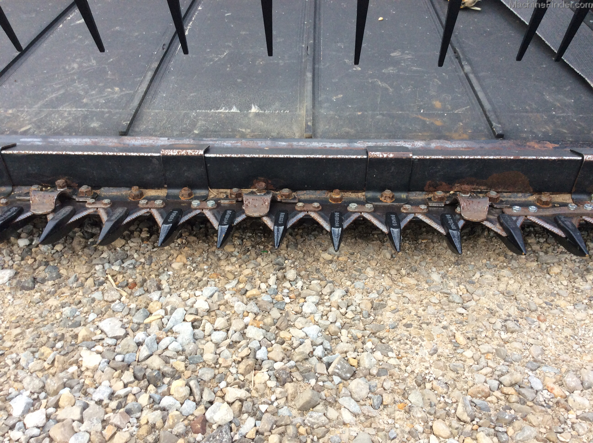 2011 MacDon FD70 Image 5