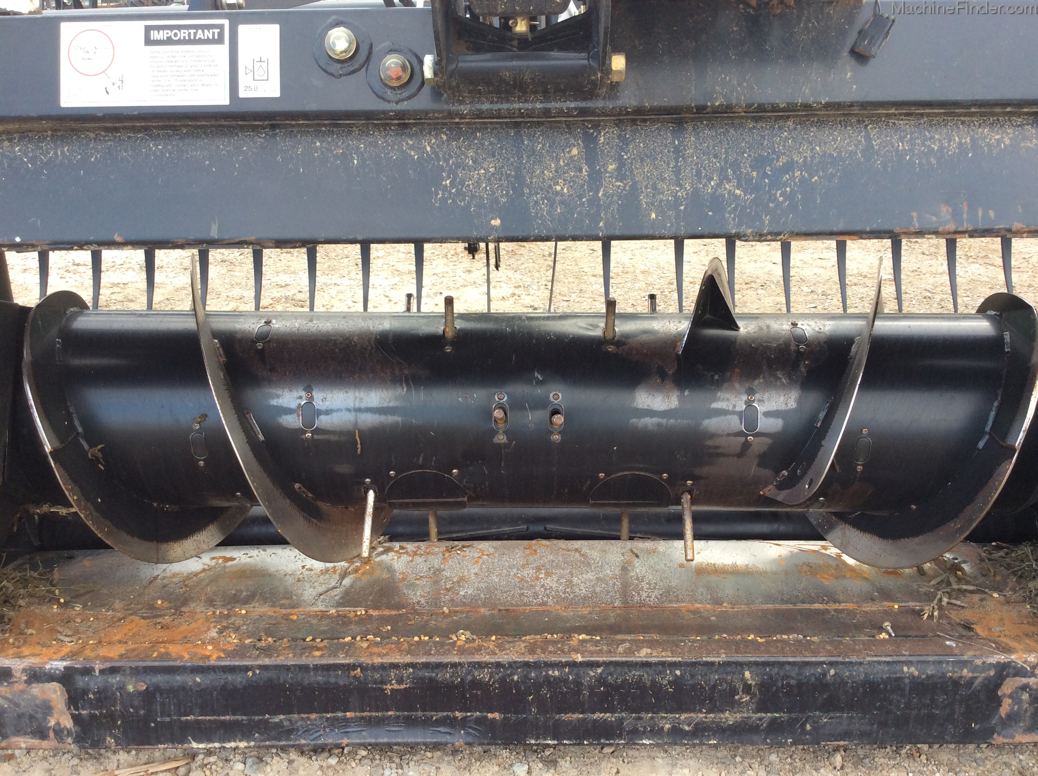 2011 MacDon FD70 Image 6