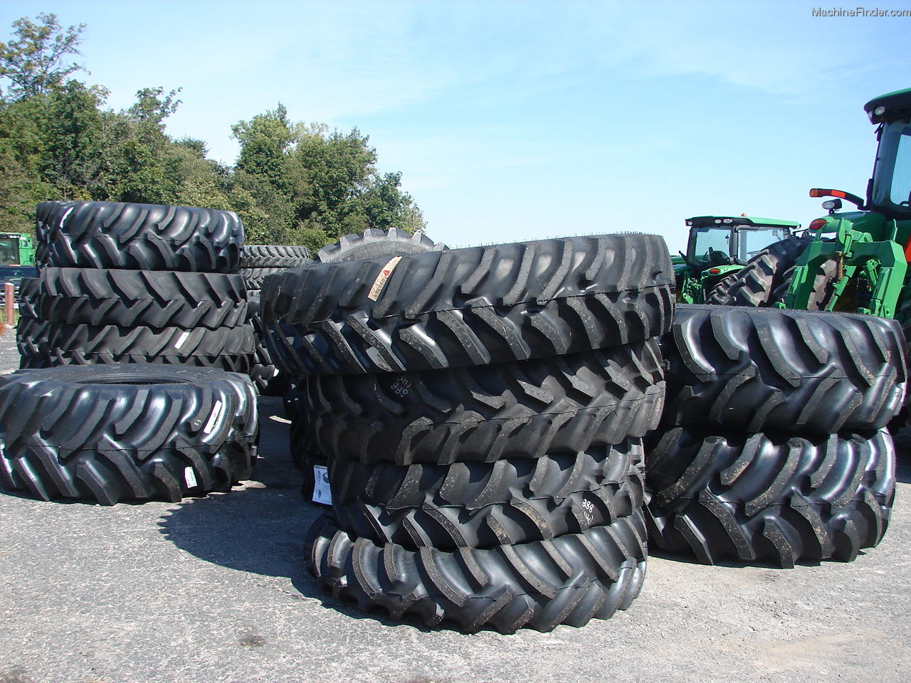 2014 Goodyear 520/85R42 Image 4