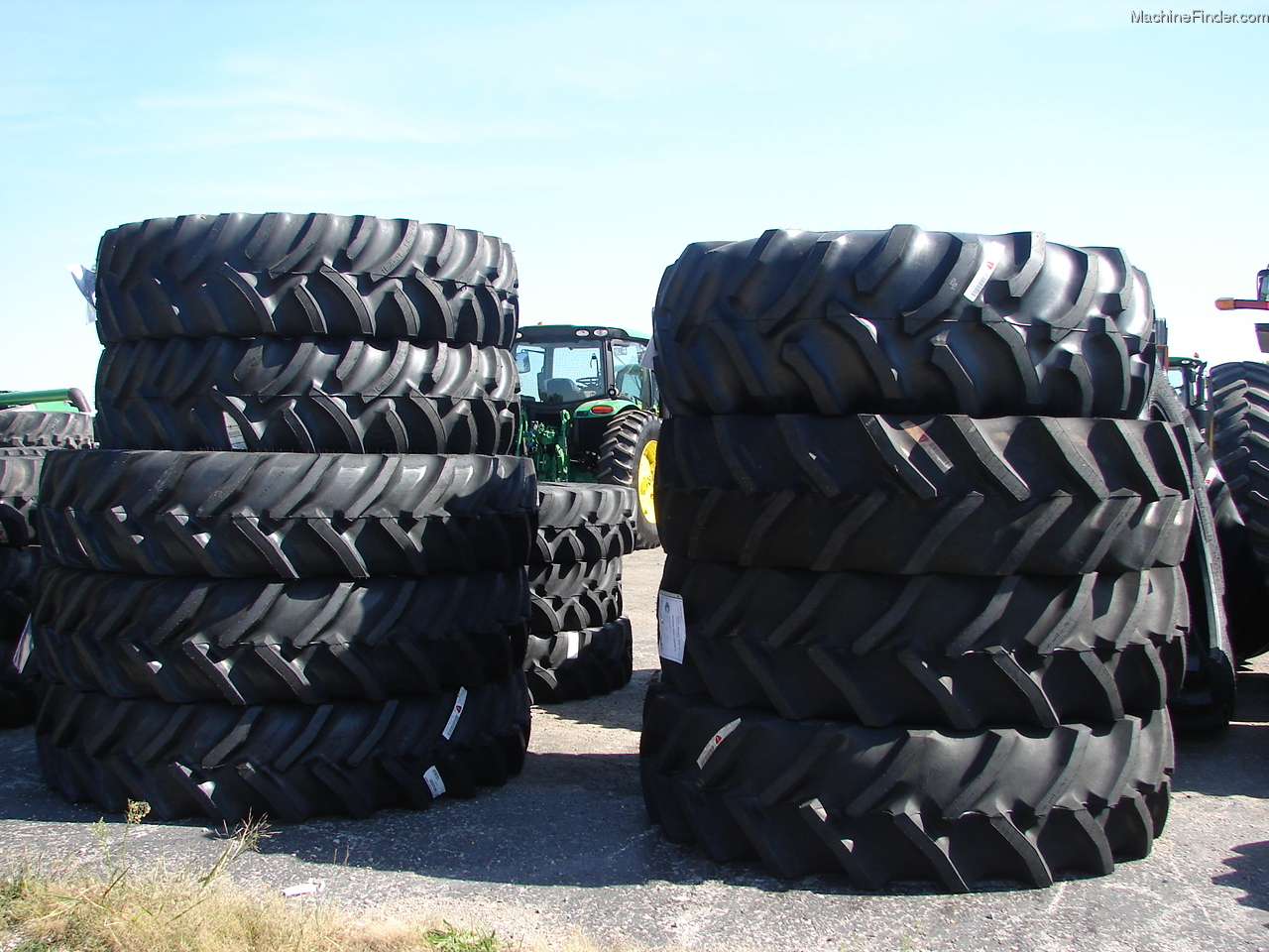 2014 Goodyear 520/85R42 Image 5