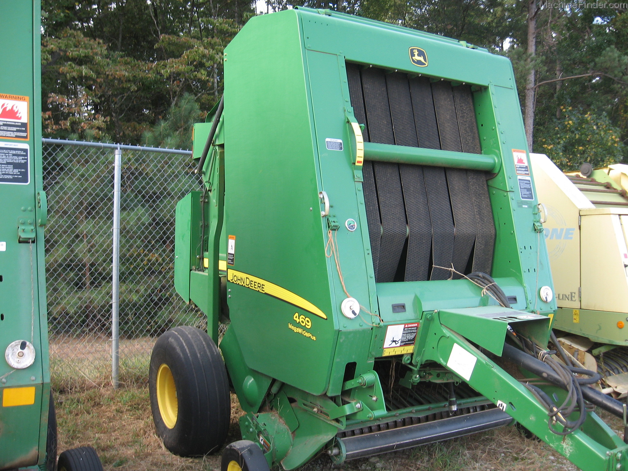 2013 John Deere 469 Image 3