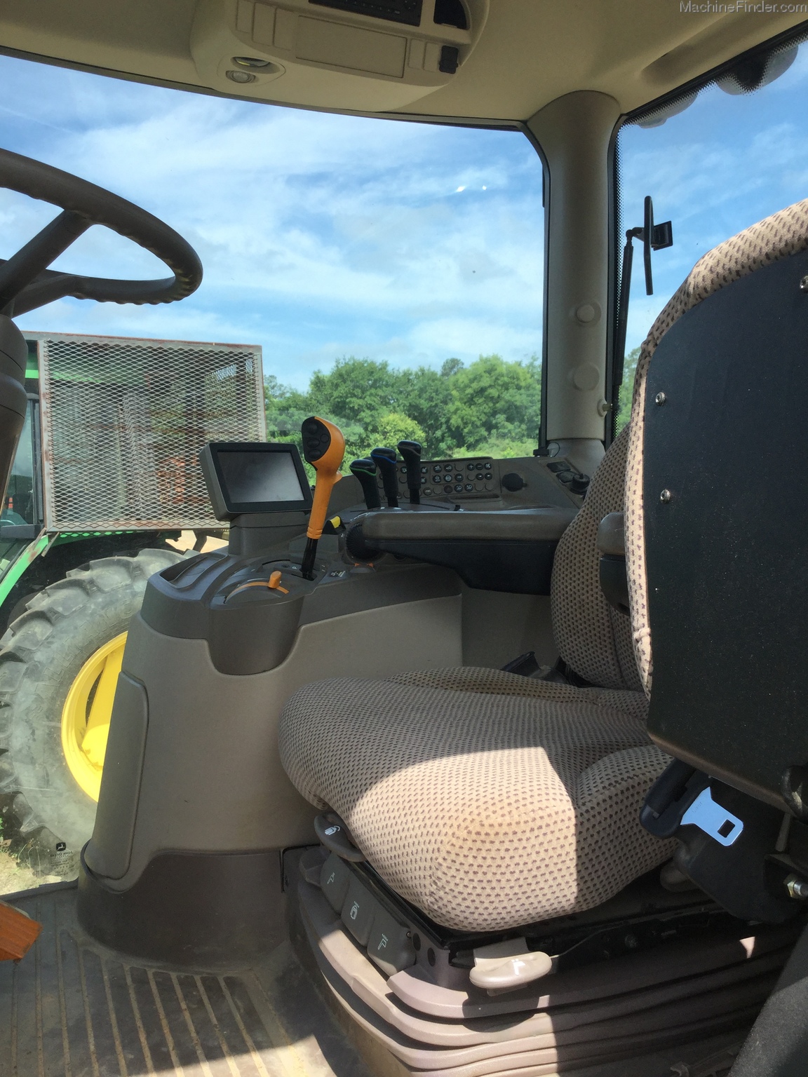 2016 John Deere 6145R Image 4