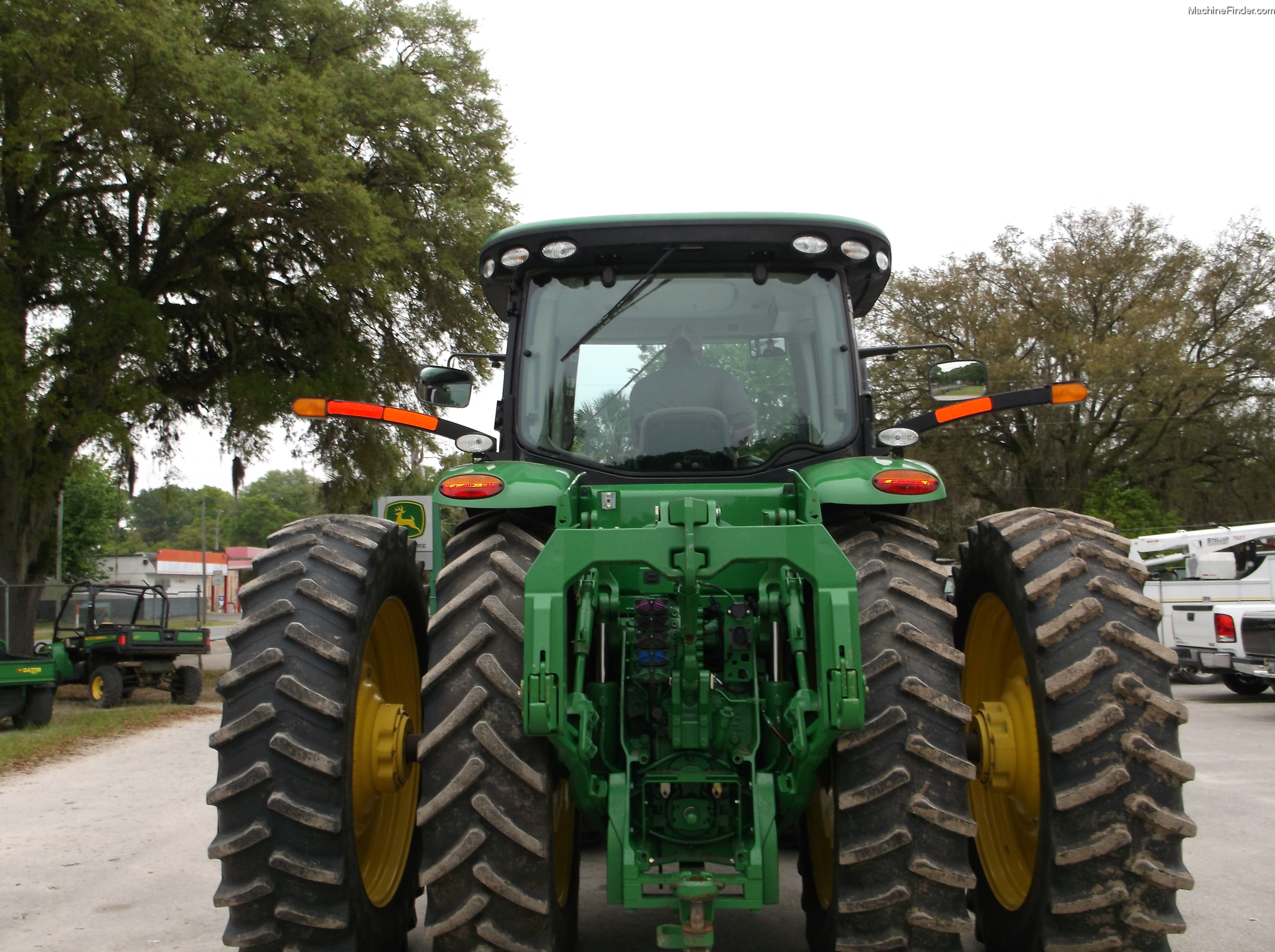 2013 John Deere 8360R Image 3