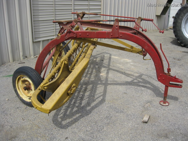 New Holland 256 Side Delivery Rake Hay Equipment - Handling and ...