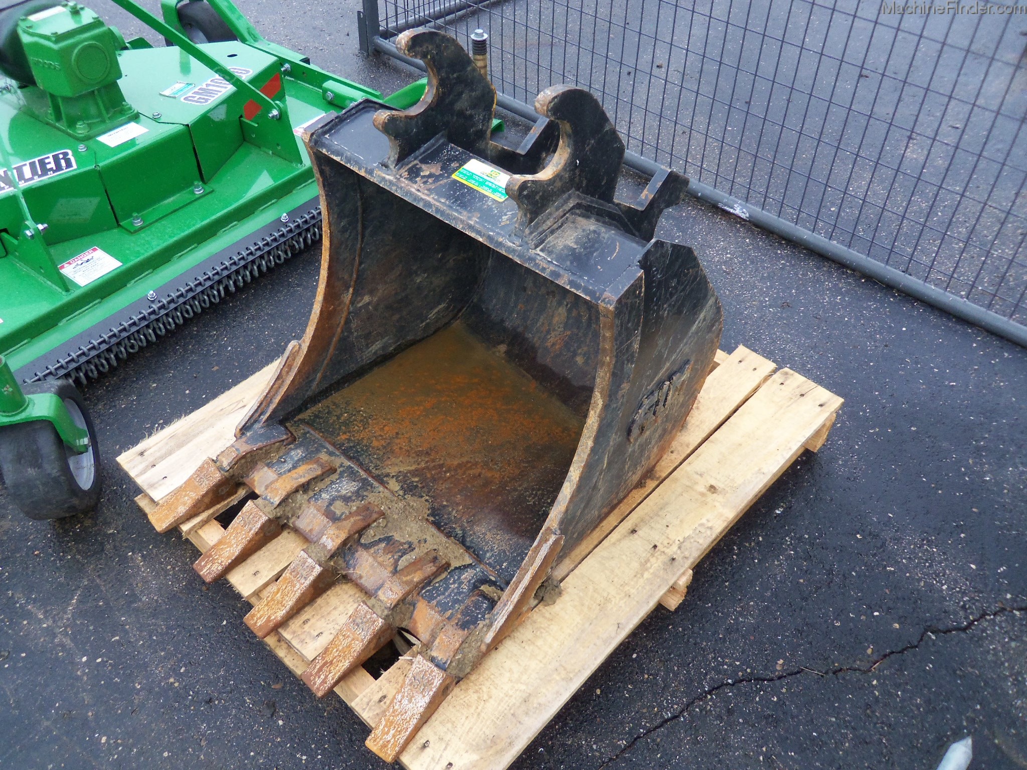 2013 Attachment Technologies 24 Image 1