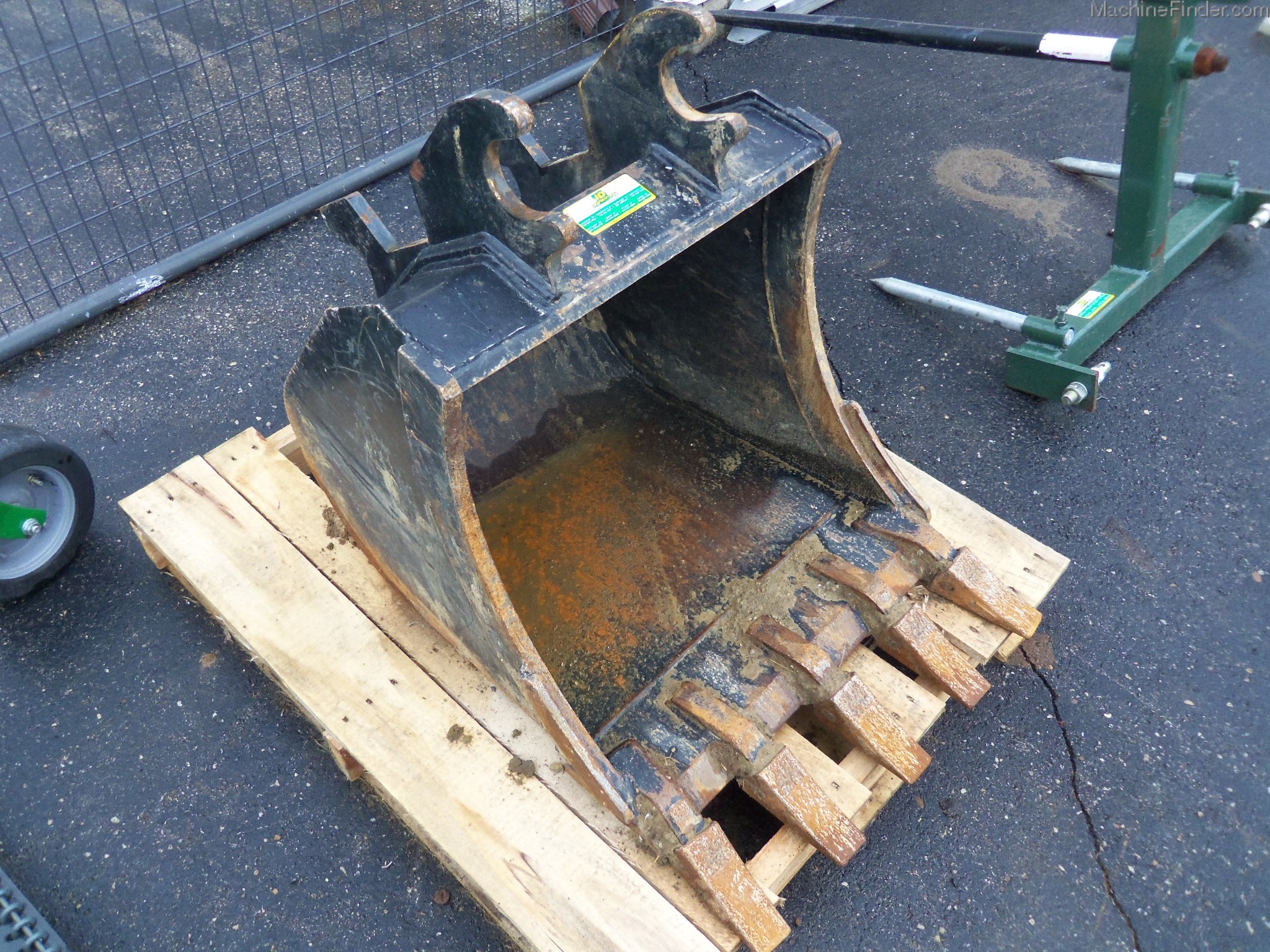 2013 Attachment Technologies 24 Image 2