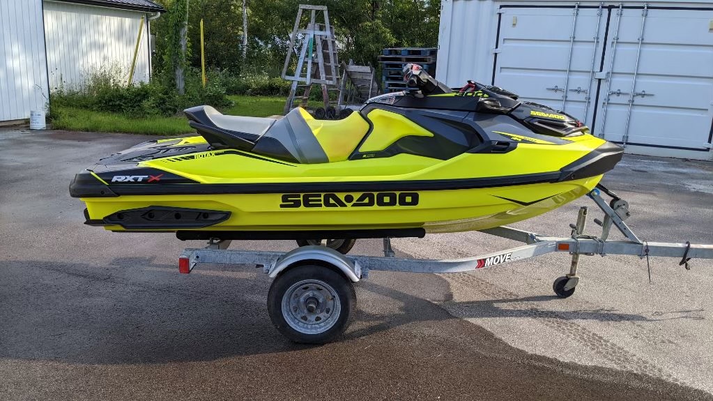 2019 Seadoo RXT-X300 Image 3