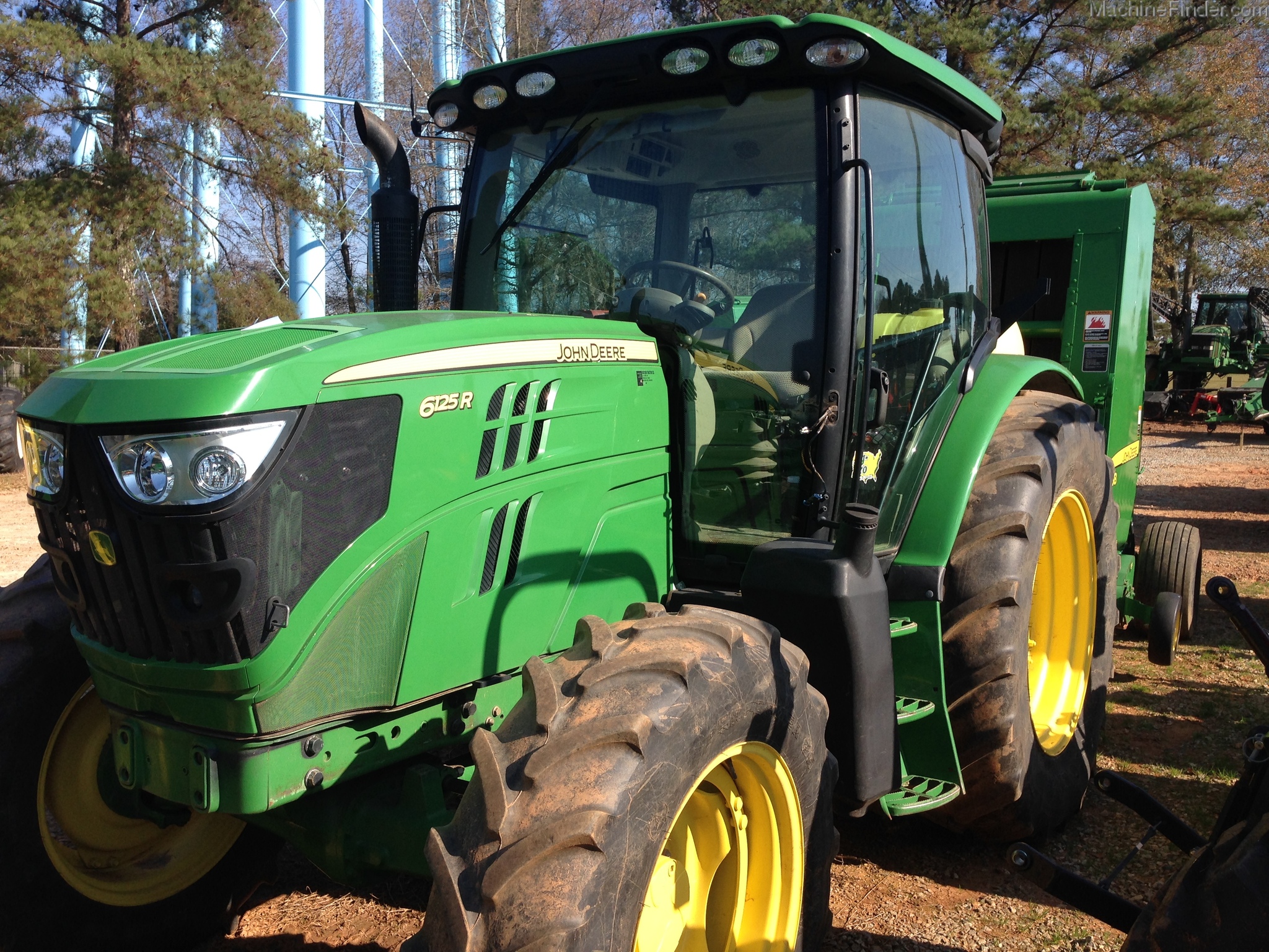 2012 John Deere 6125R Image 1
