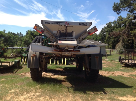 2009 John Deere 4930 Photo 3