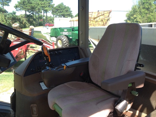 2009 John Deere 4930 Photo 7